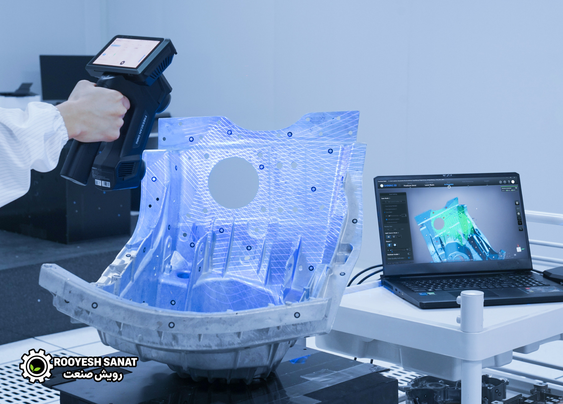 اسکنر سه‌بعدی FreeScan Omni